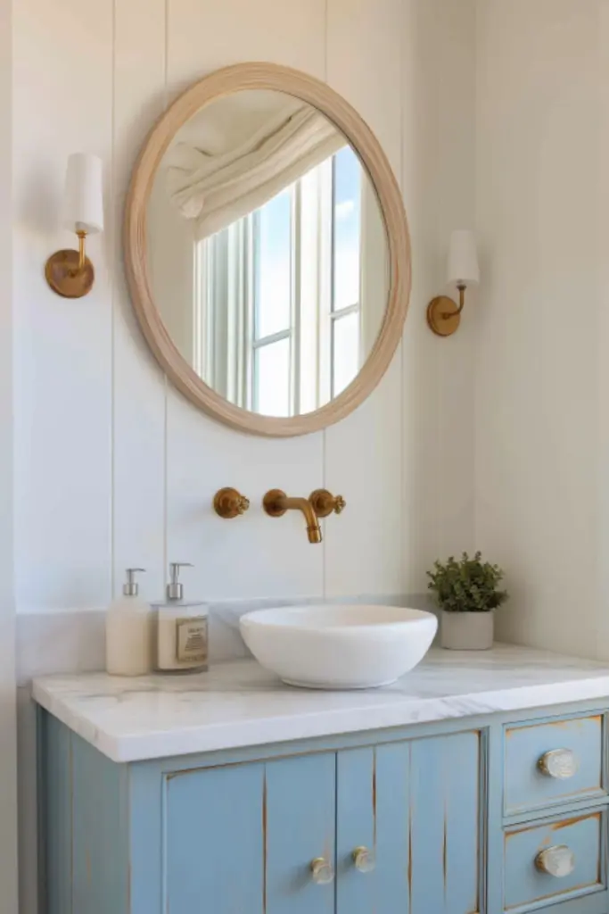 Charming Beach Bathroom Ideas with Vintage Touches and Soft Linens